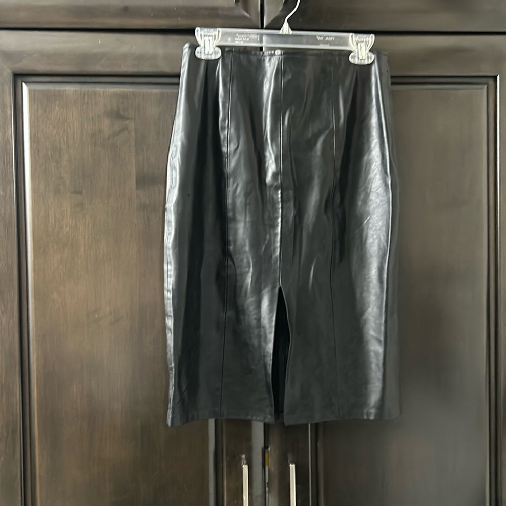 Do+Be black pencil leather like midi skirt